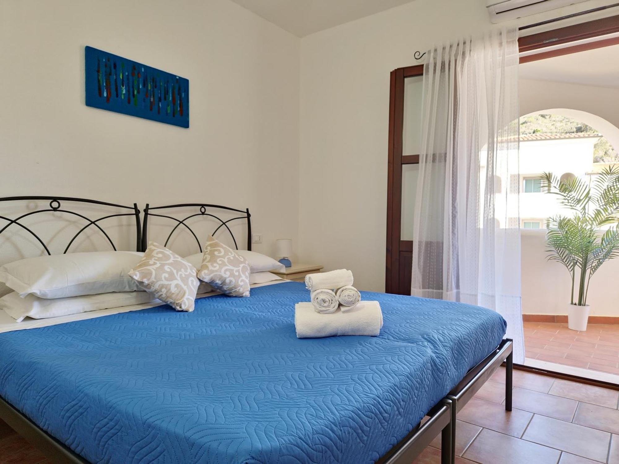 Dommos - Melodie Apartments Cala Liberotto Extérieur photo