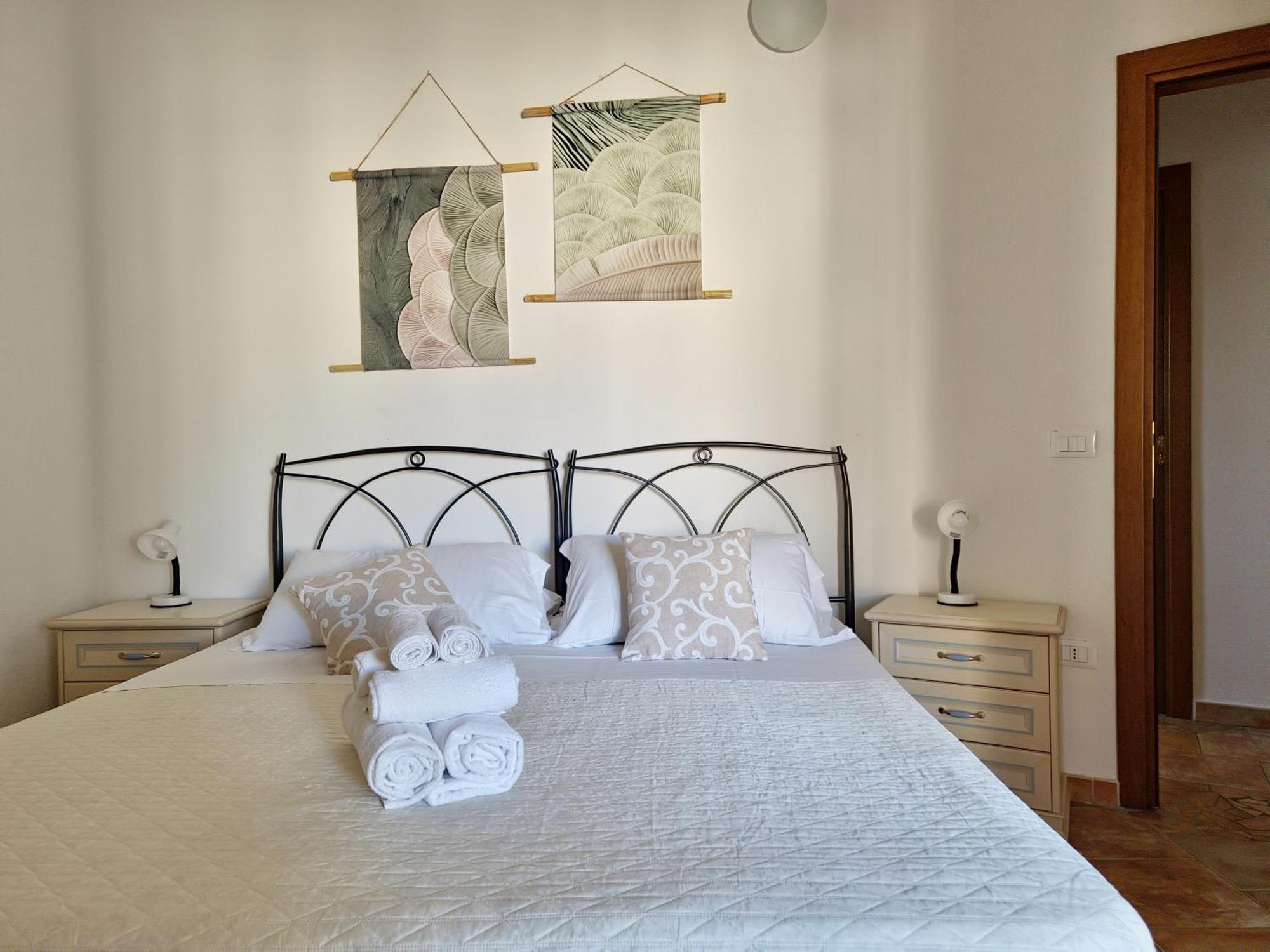 Dommos - Melodie Apartments Cala Liberotto Extérieur photo