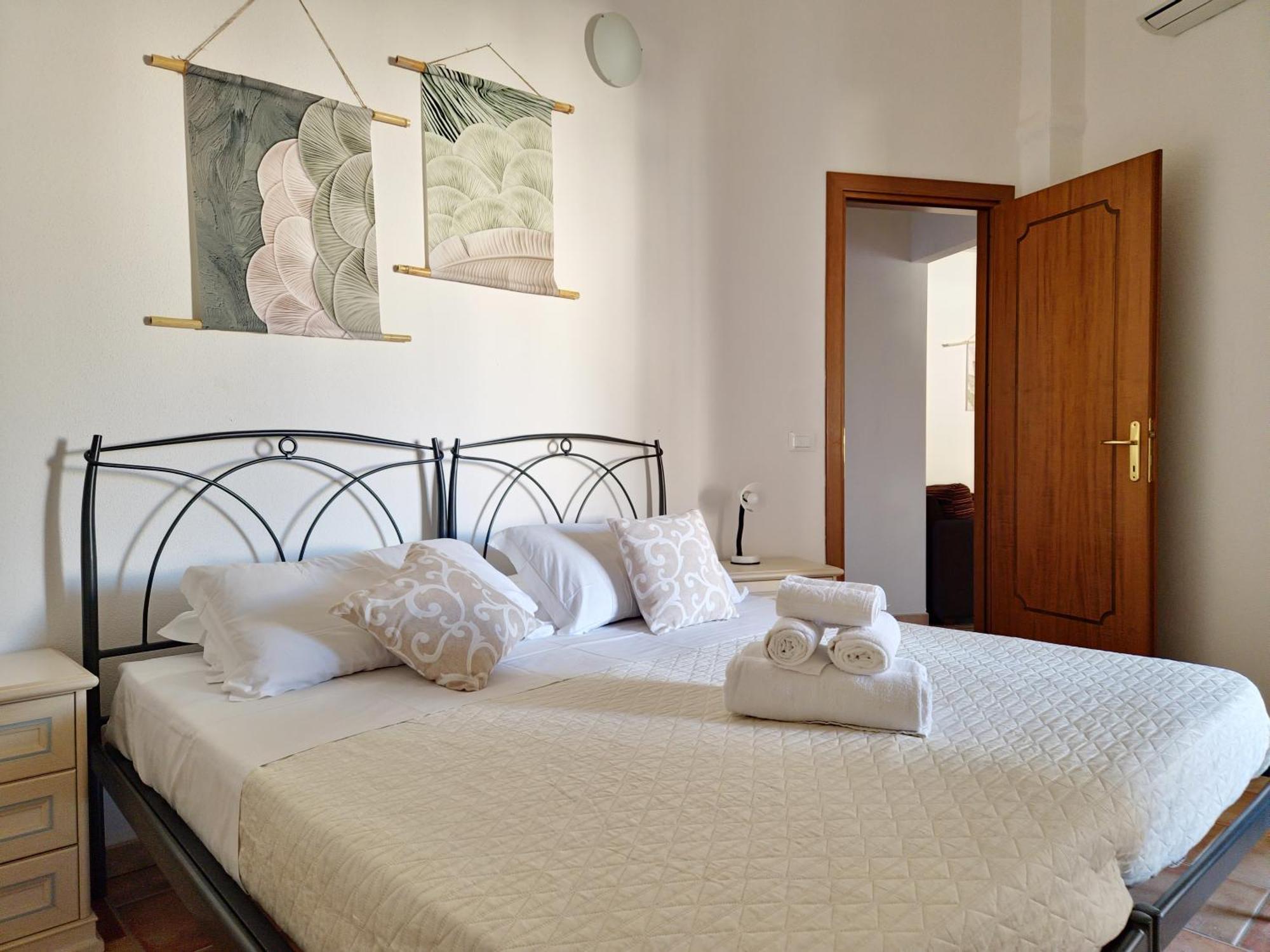 Dommos - Melodie Apartments Cala Liberotto Extérieur photo